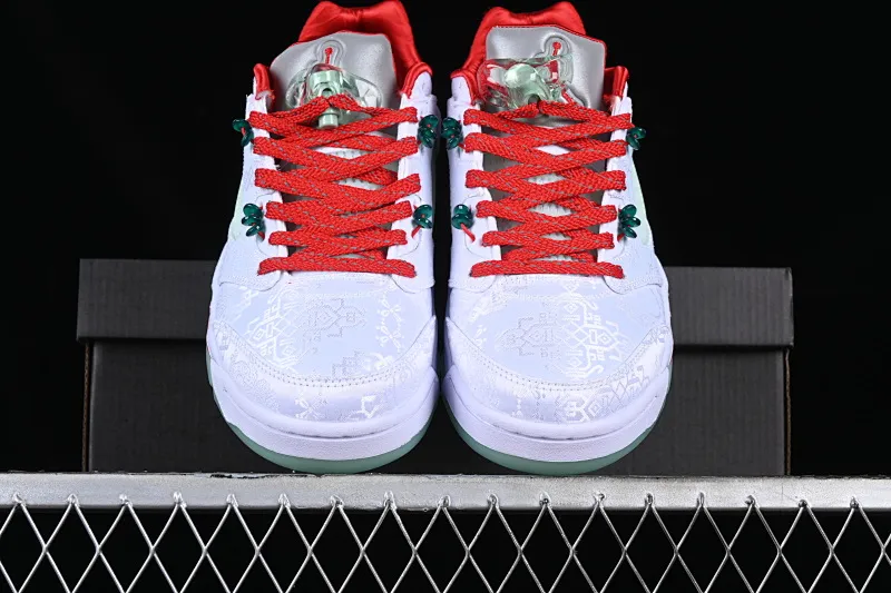 All categories Air Jordan Jordan series basketball shoes Air Jordan 5 Air Jordan 5 Low AJ5 Joe 5 white jade silk low-top basketball shoes 1551183